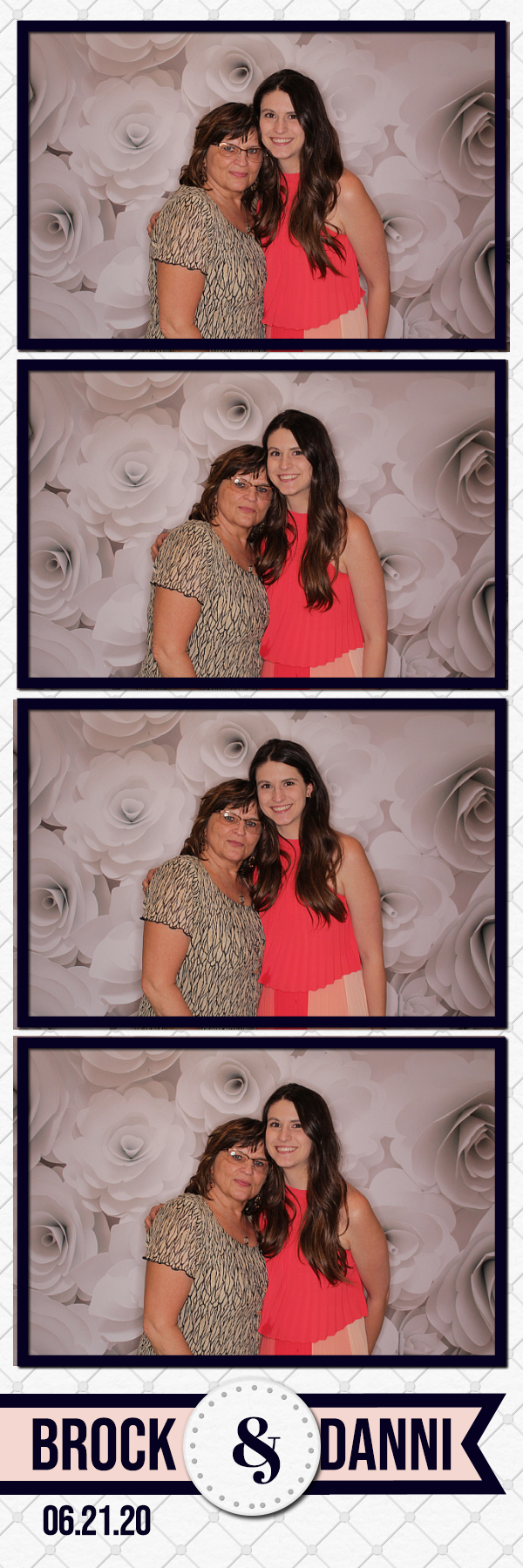 Danni and Brock’s Wedding | View more photos from the event at gallery.photoboothbillings.com/u/PhotoBoothBillings/Danni-and-Brock’s-Wedding